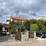 Apartment Zora Cres
