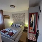 Apartment Zora Cres