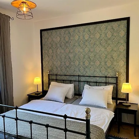 Zora Apartment