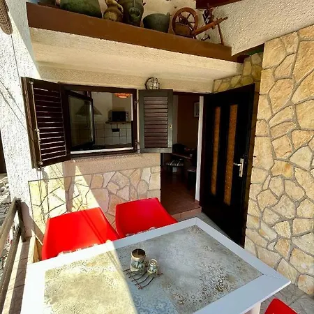 Apartment Zora *
