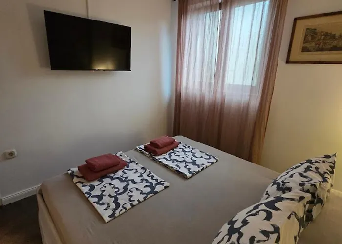 Apartment Zora Cres